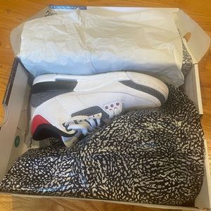 Air Jordan 3 Retro Denim SE 'Fire Red'